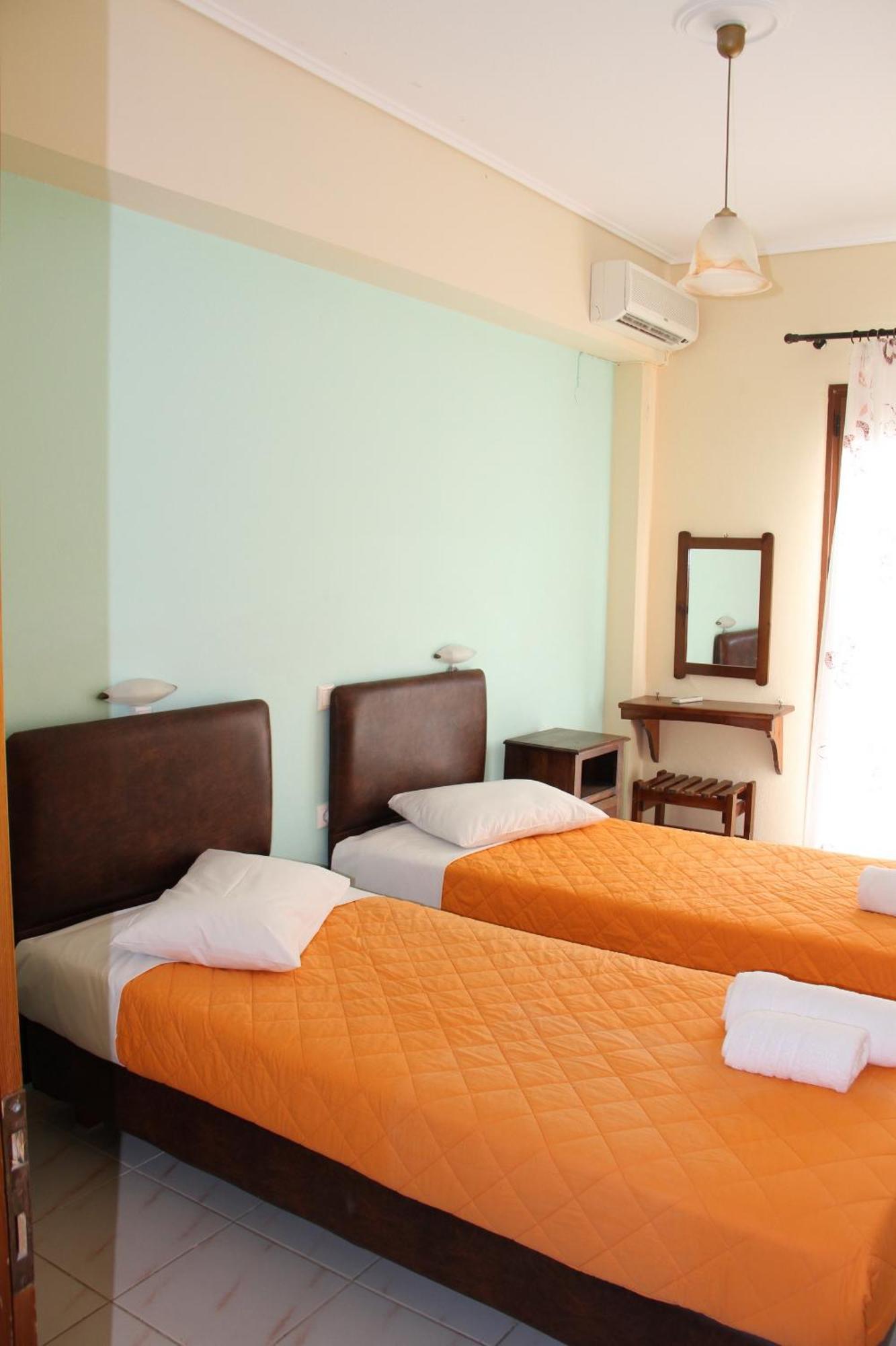 Vicky Apartments Nikiana Chambre photo