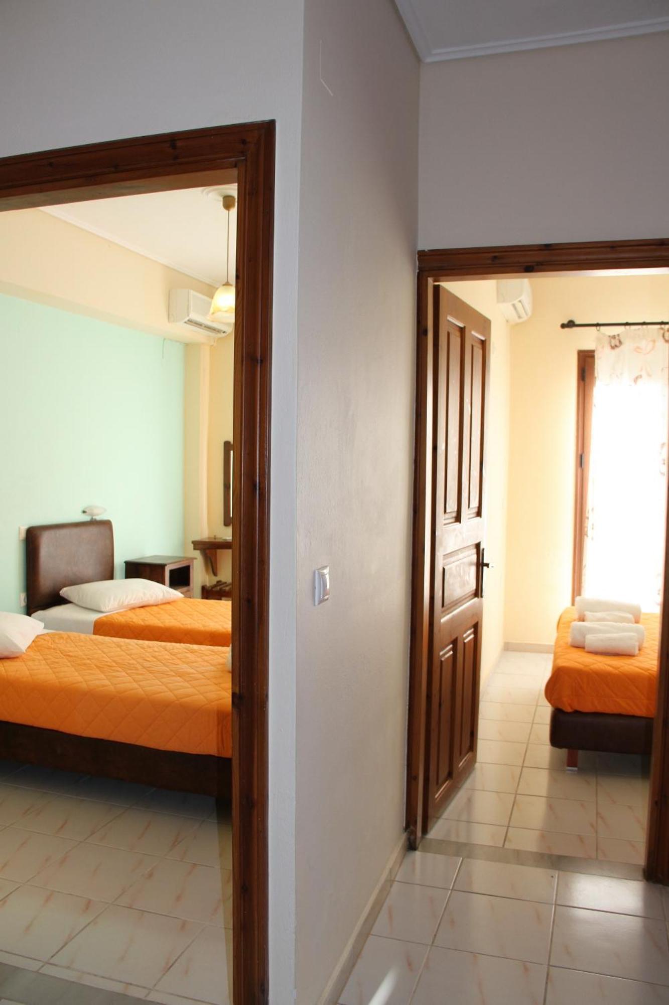 Vicky Apartments Nikiana Chambre photo
