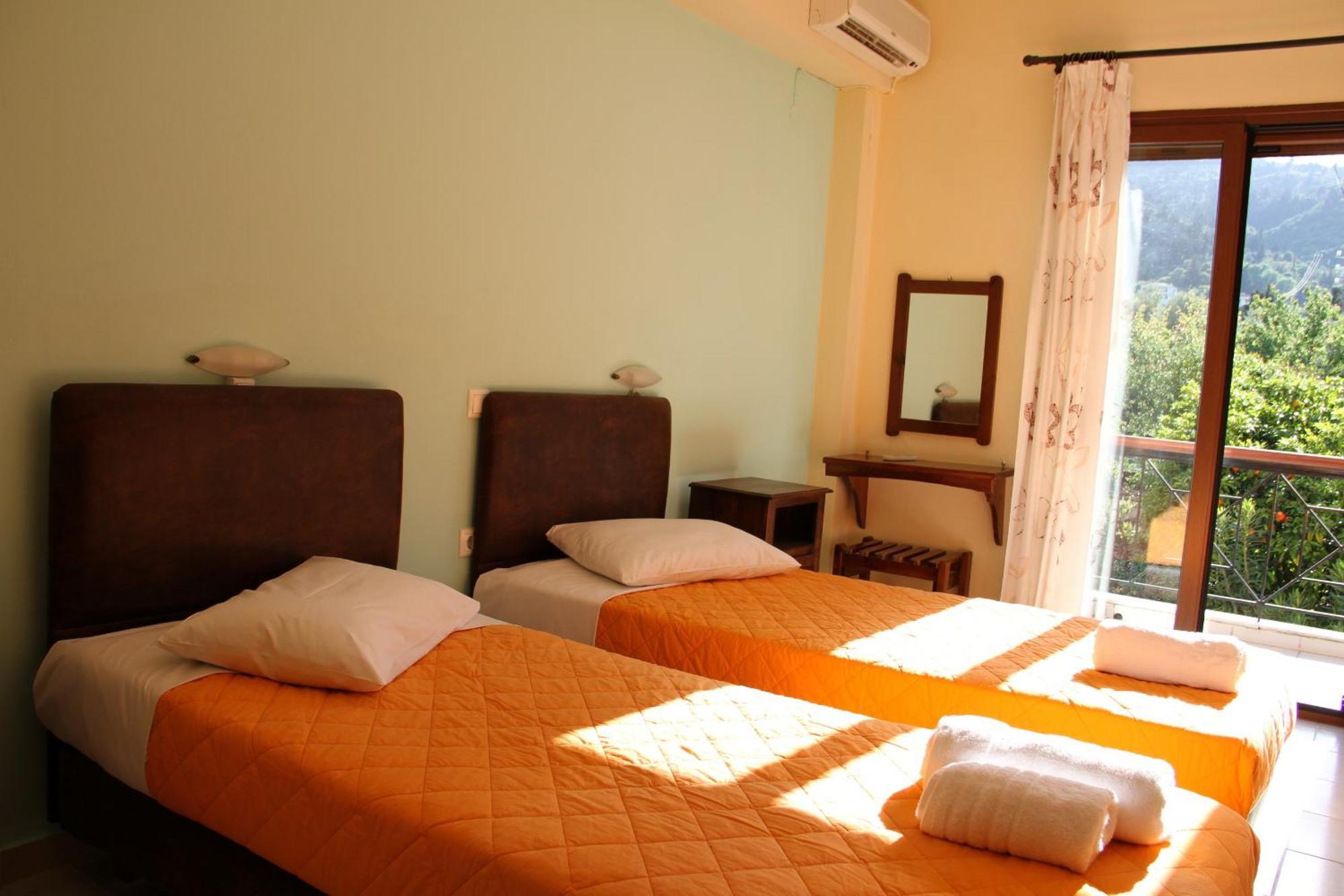 Vicky Apartments Nikiana Chambre photo