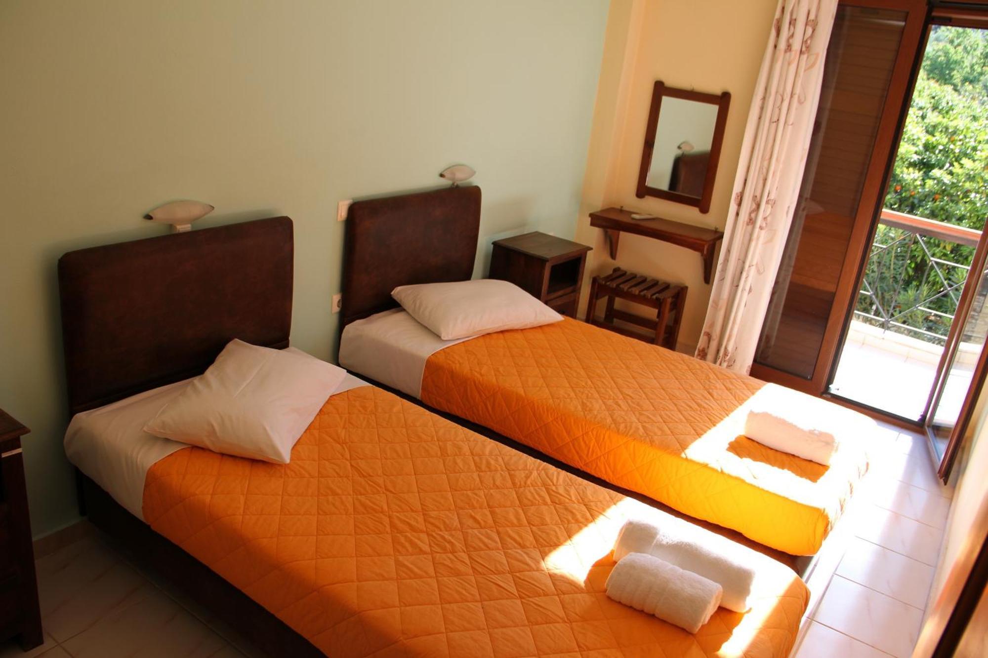 Vicky Apartments Nikiana Chambre photo